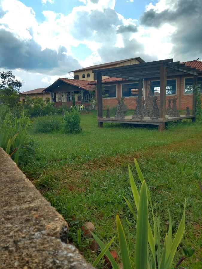 Pousada Vivenda Leticia Prados Buitenkant foto