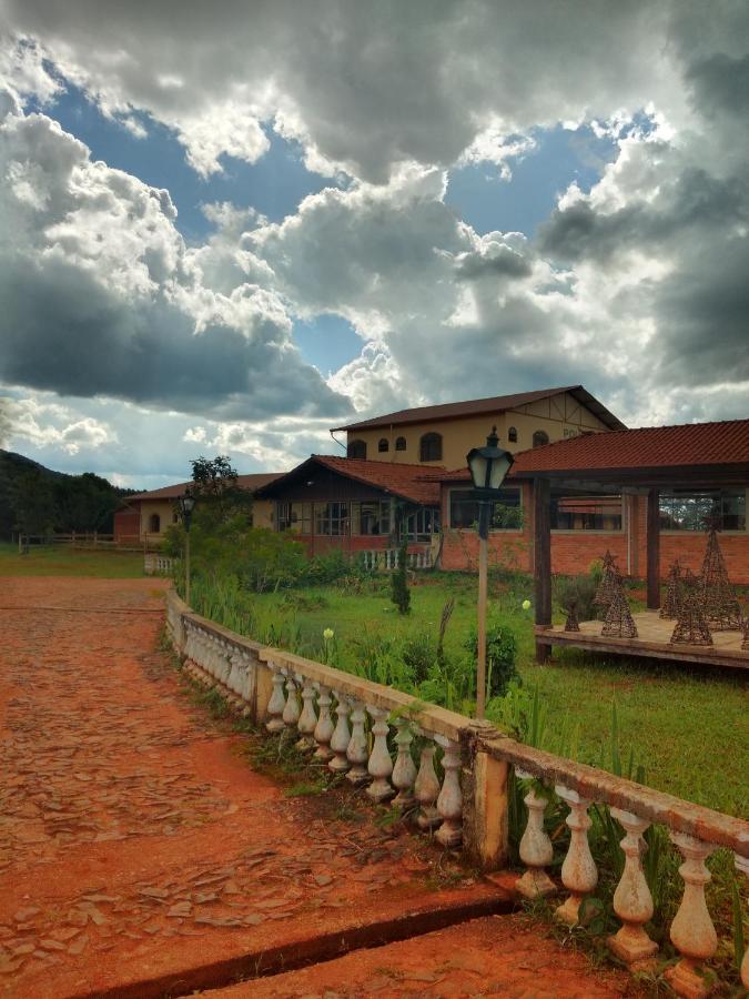 Pousada Vivenda Leticia Prados Buitenkant foto
